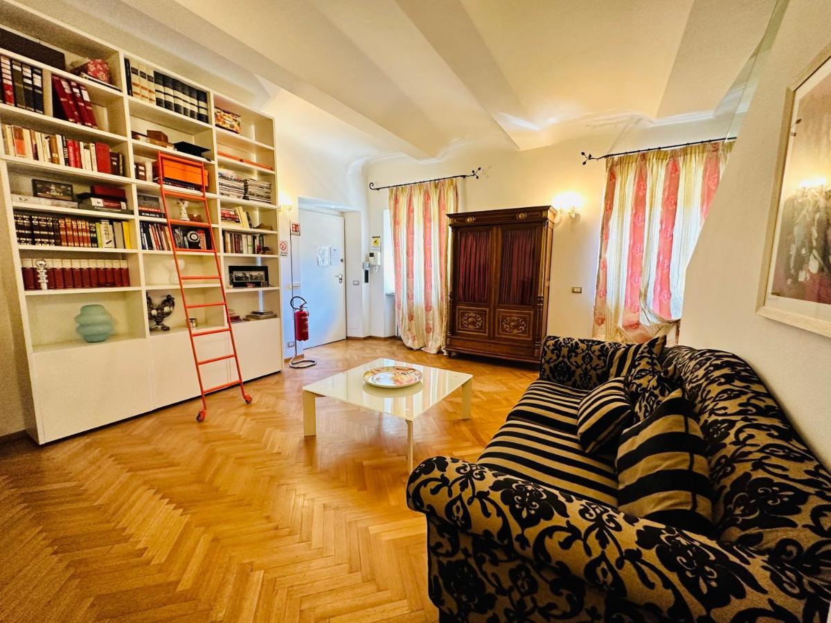 Comecasa Alfieri Elegant Apartment Asti Bagian luar foto