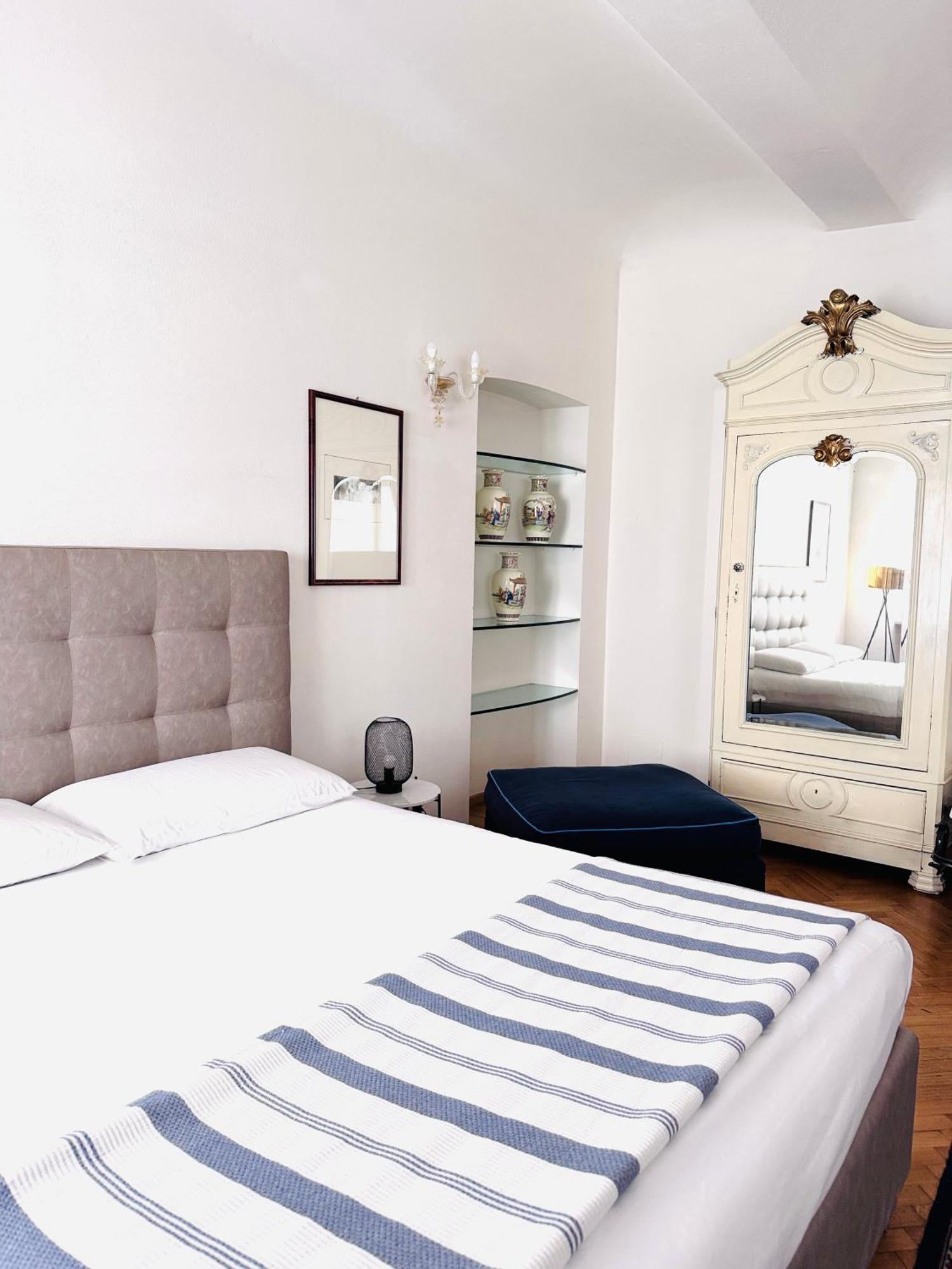 Comecasa Alfieri Elegant Apartment Asti Bagian luar foto
