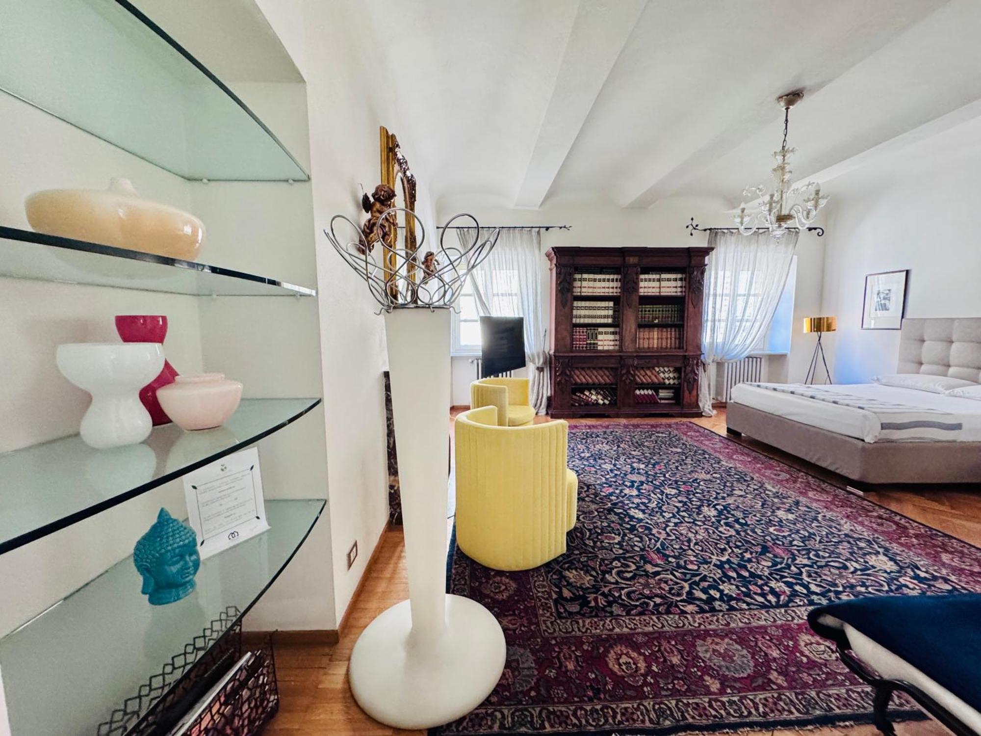Comecasa Alfieri Elegant Apartment Asti Bagian luar foto