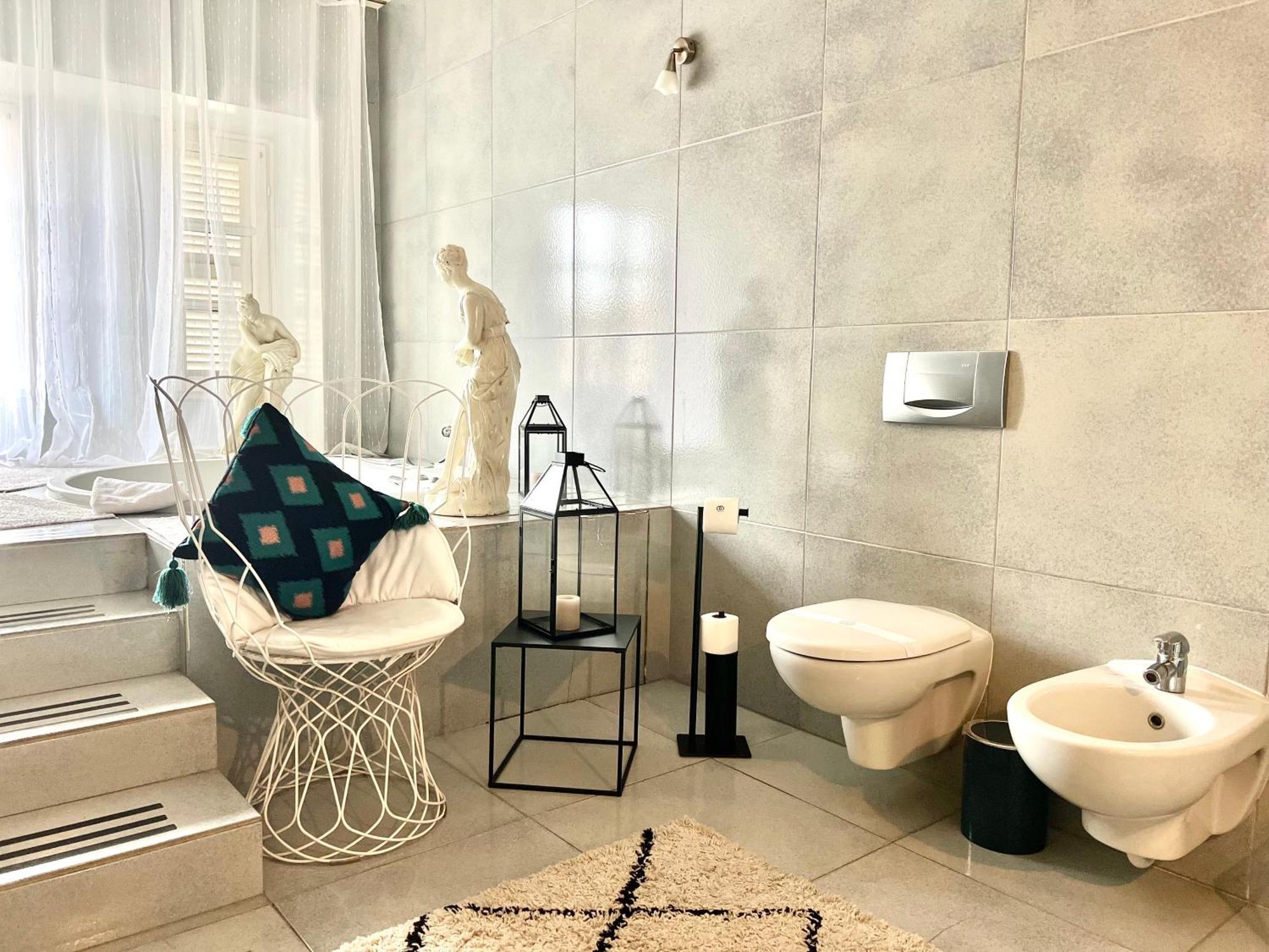 Comecasa Alfieri Elegant Apartment Asti Bagian luar foto