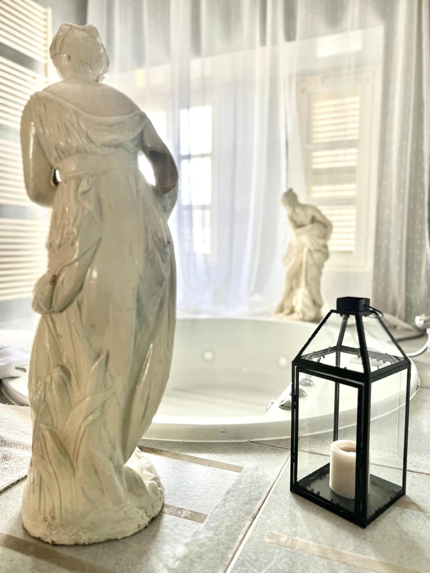Comecasa Alfieri Elegant Apartment Asti Bagian luar foto